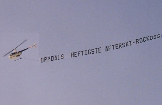 Reklame banner helikopter Midtnorsk helikopterservice